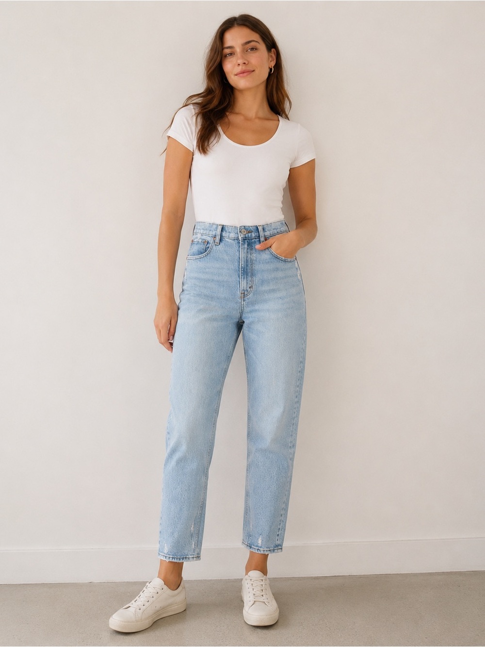 Abercrombie & Fitch 90s Straight Ultra High Rise Jeans 27 Light Wash Distressed